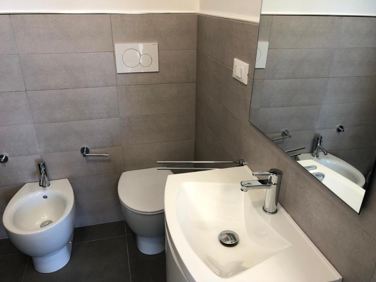 Nuovissimo Monolocale Apartment ปอร์โตเชซาเรโอ ภายนอก รูปภาพ